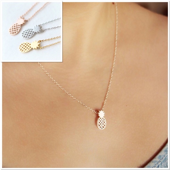 Delicate pineapple STAINLESS STEEL necklace - Picture 7 of 9